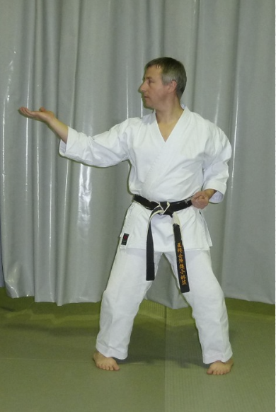 Technique du kata Naihanchi Shodan